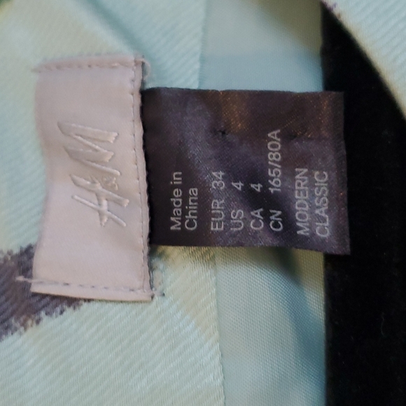 H & M a-lined dress - Picture 3 of 3